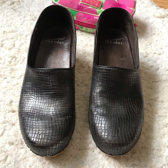 Dansko: Pewter Marisol Medical/Dental/ CNA Clogs - Picture 5 of 10